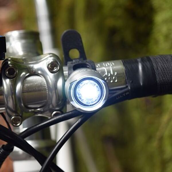 Žibintas priekinis Cat Eye SL-LD160 žibintas